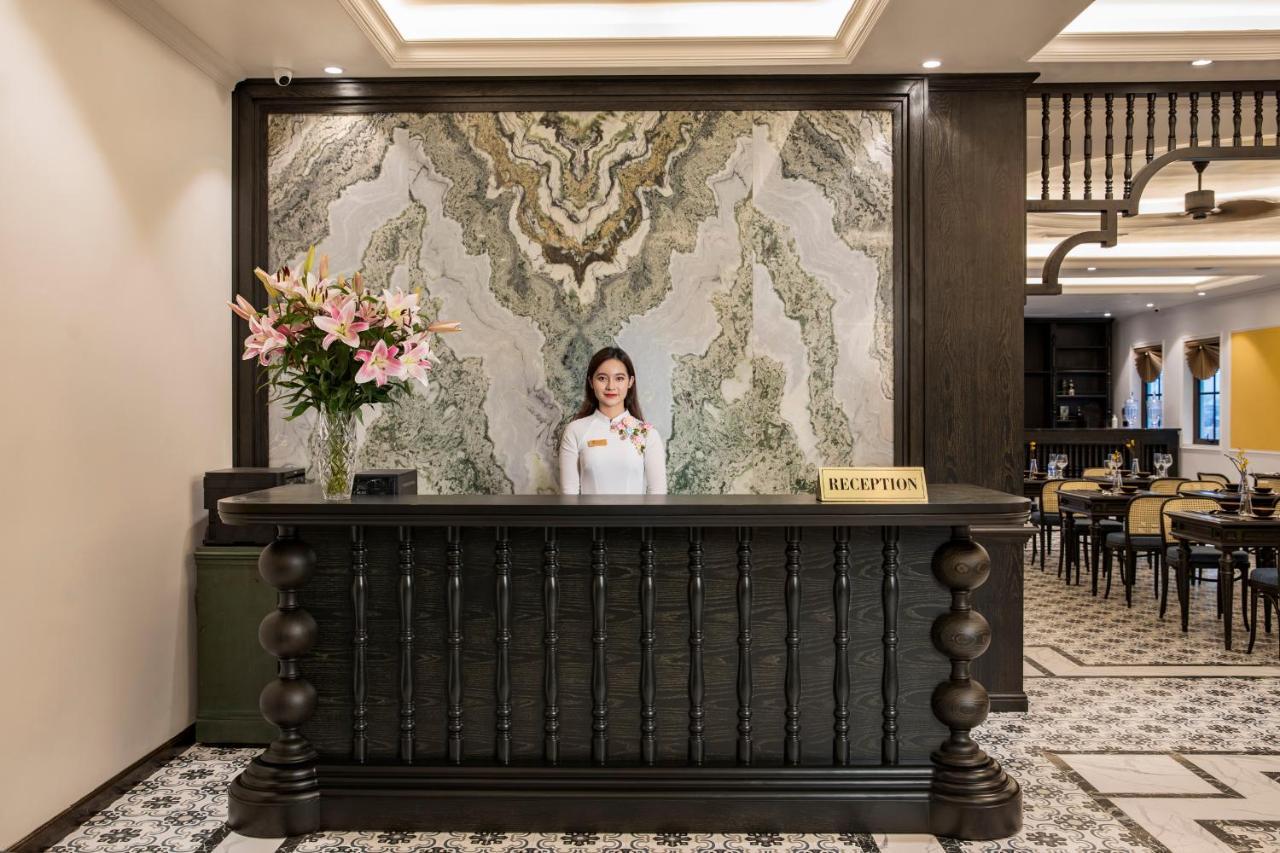 Ha Long Essence Hotel Екстер'єр фото