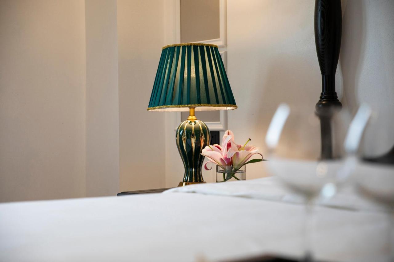 Ha Long Essence Hotel Екстер'єр фото