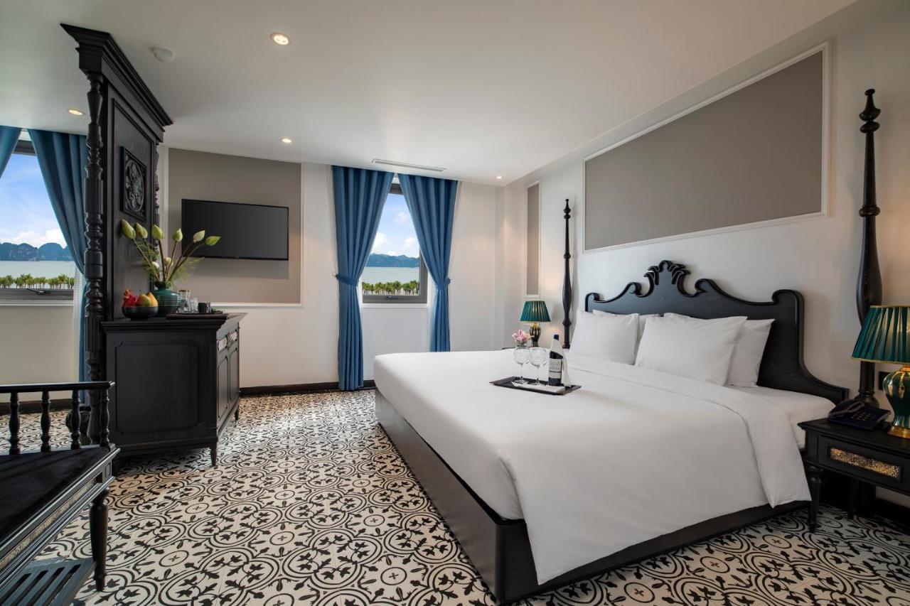 Ha Long Essence Hotel Екстер'єр фото